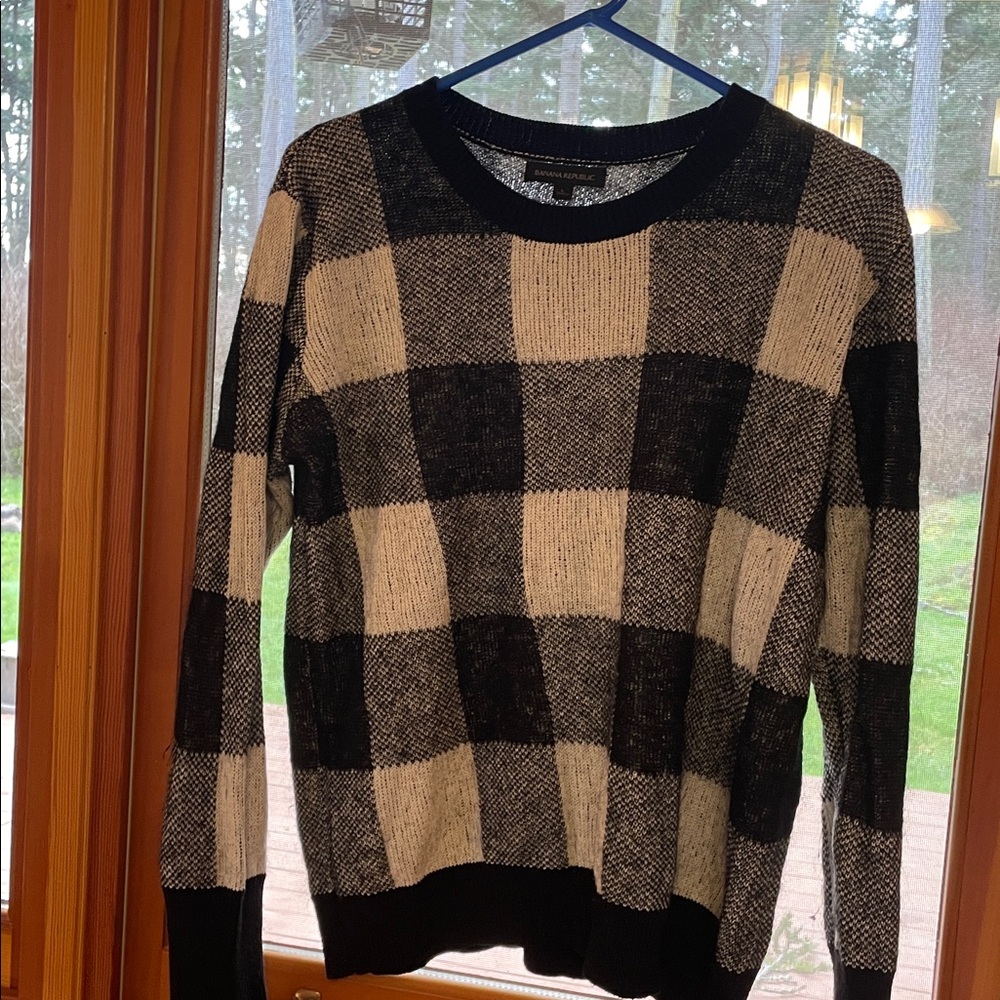 Elegant Women's Sweater Trio in Gray, Black, and Burgundy - Picture 4 of 7
